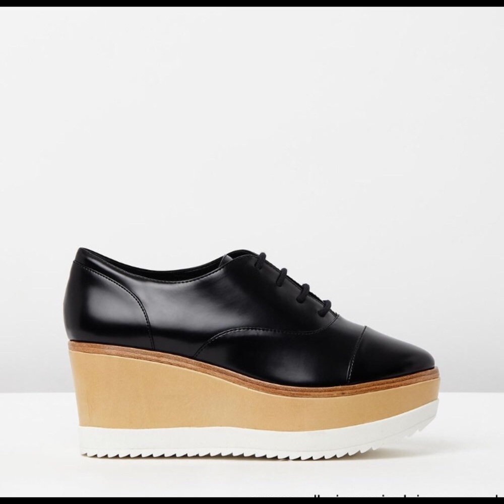 Schutz Oxford Platform Flats
